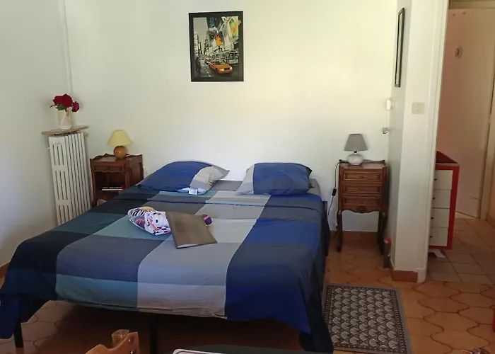 Ainapat Bed & Breakfast Carmaux