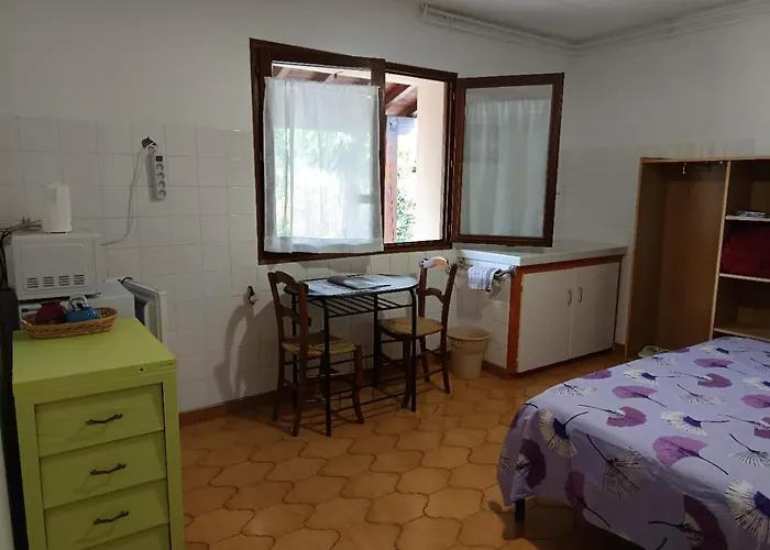 Ainapat Bed & Breakfast *