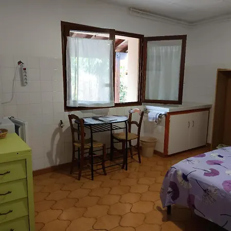 Ainapat Bed & Breakfast *